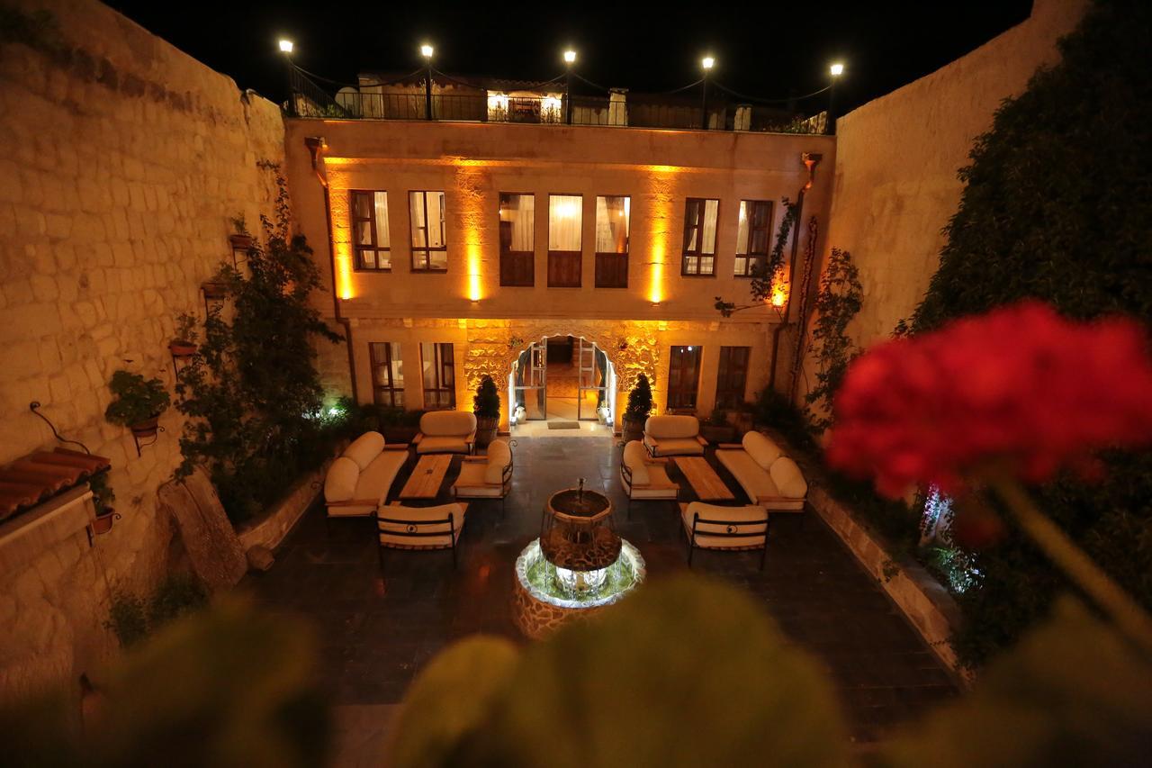 Aja Cappadocia Cave Hotel Ürgüp Exterior photo